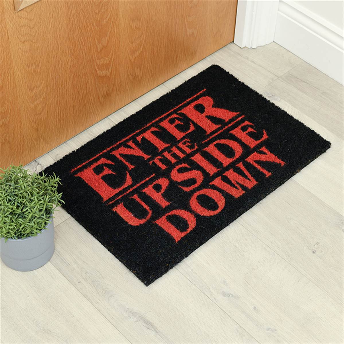 STRANGER THINGS DOOR MAT ENTER THE UPSIDE DOWN